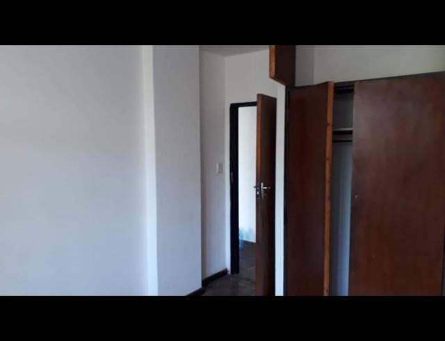 2.5 BEDROOM FLAT FOR SALE IN SUNNYSIDE